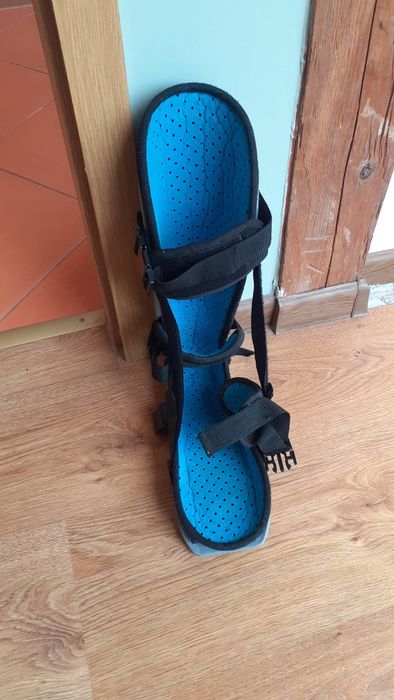 Inchiriez orteza glezna si genunchi