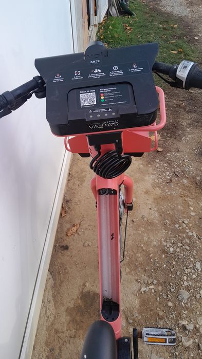 Vind bicicleta electrică adusă recent