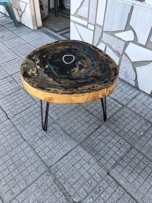 Холна маса от бук с мраморен ефект и епоксидна смола