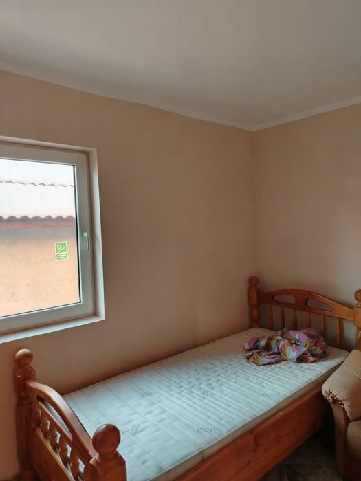 Casă de închiriat