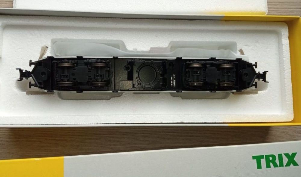 Locomotiva digitala trix 22091 , digitala scara HO 

Tracțiune integra