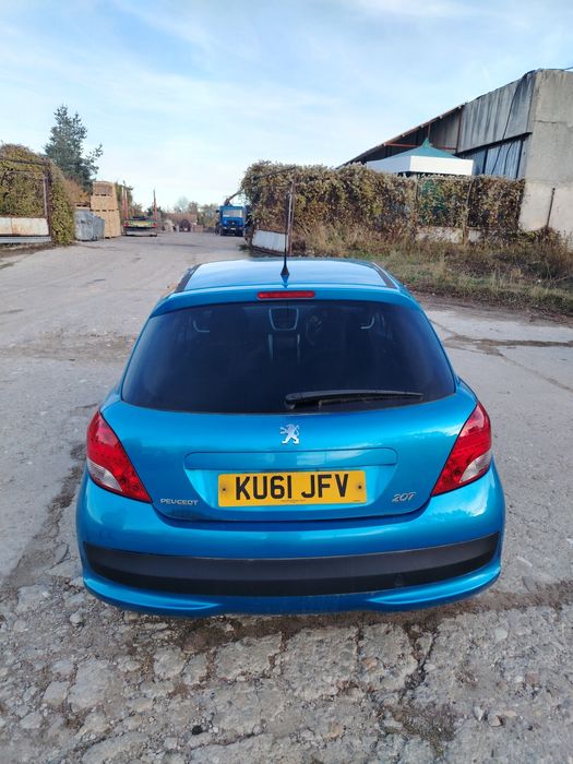 Пежо 207 1.4 95к.с на части!