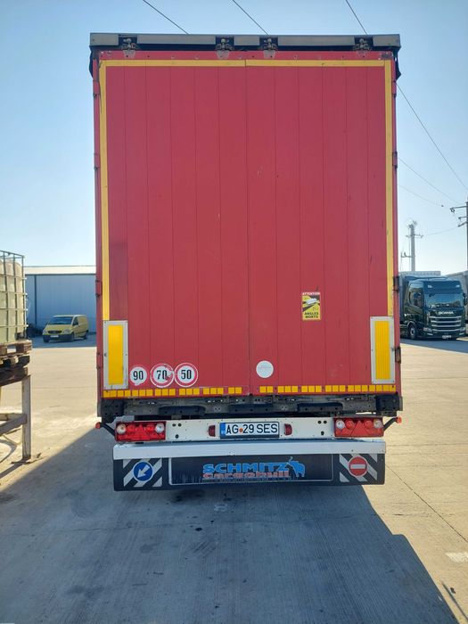 Cap tractor plus semiremorca