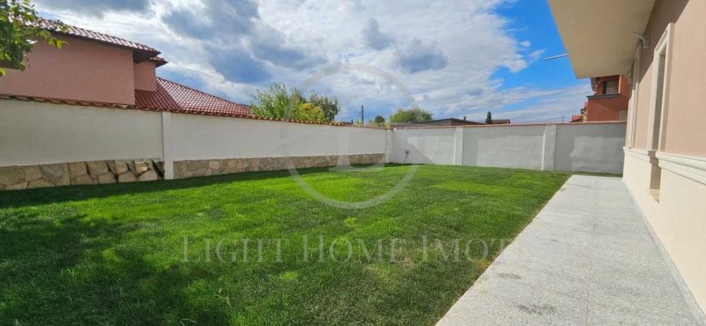 Реф. 3055 Двуетажна къща с. Белащица