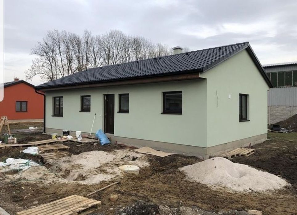 Vand case din panouri sandwich accept variante auto