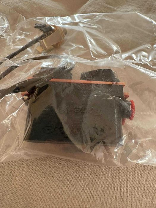 B-Voice Tone V1 Active Bouzouki Pickup - най-новия адаптер за бузуки