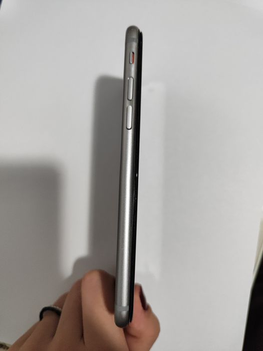 продаю iPhone 6.