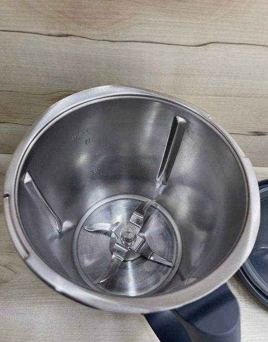 Thermomix TM6 cu geantă de transport