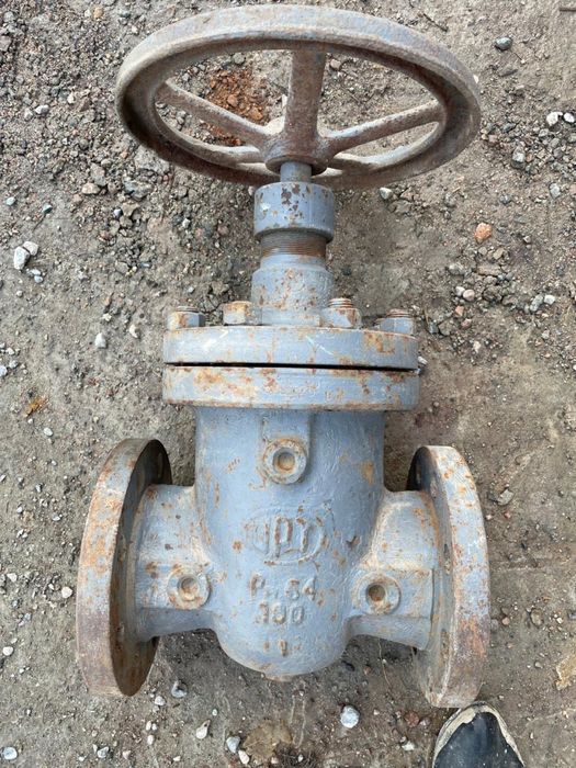 Задвижка ДУ 100 мм РУ 64 (PN64) стальная фланцевая марка : 30с76нж