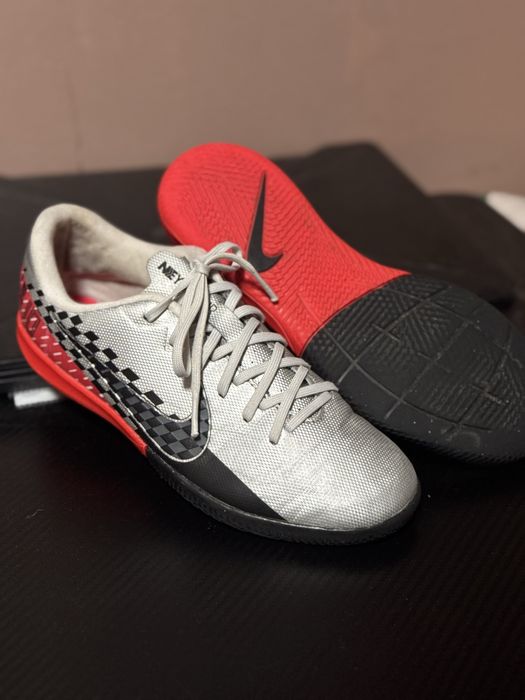 Nike Mercurial Vapor 13 Academy Neymar NJR IC Junior – номер 36.5