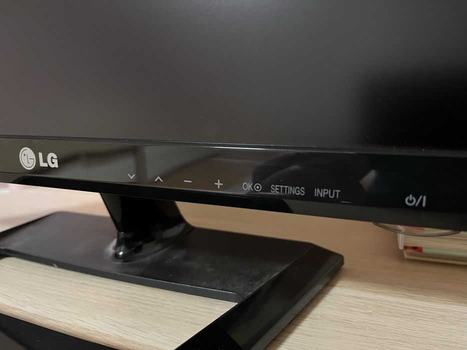 Телевизор/монитор LG 22” модел M2252D