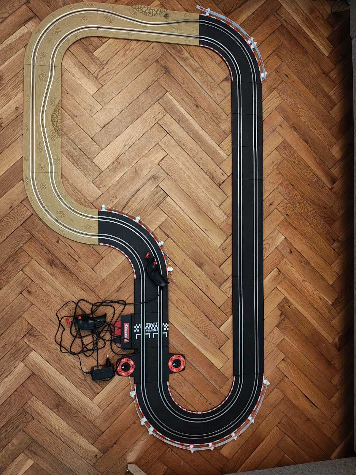 Писта с две коли Carrera GO
