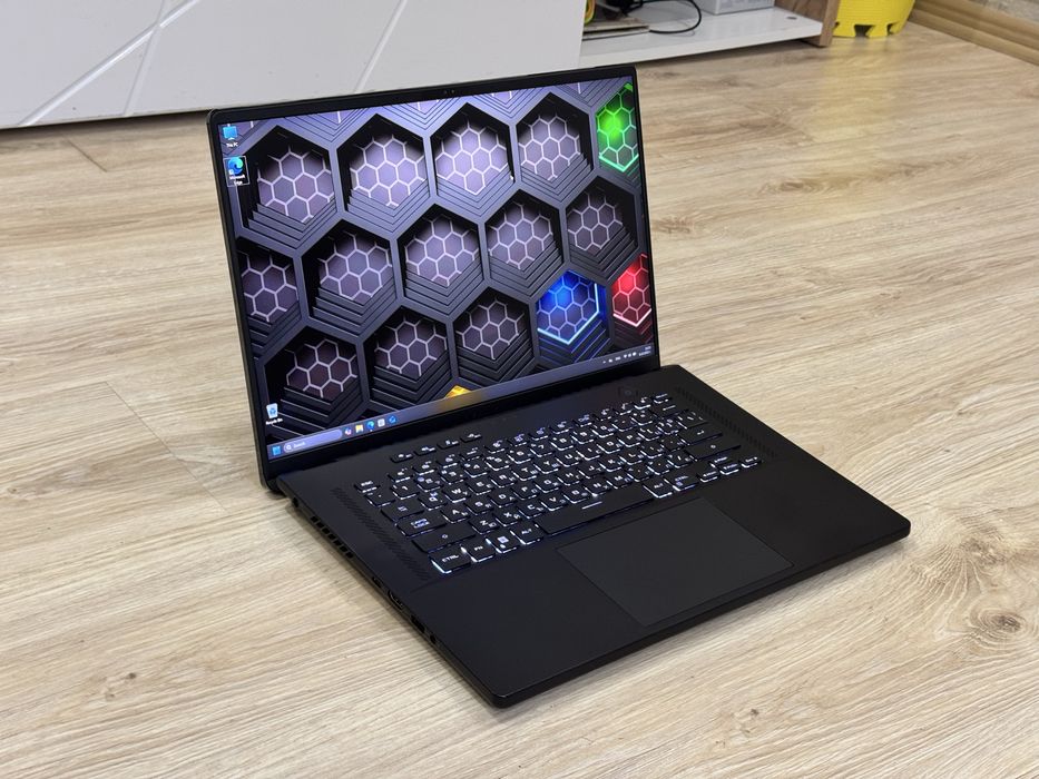 16’QHD+240Hz/RTX 4090 16GB/Asus Zephyrus M16/i9-13900/64GB DDR5/2TB