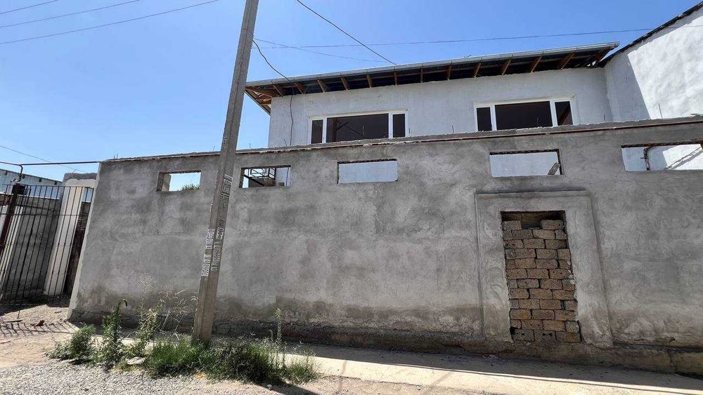 Продается дом Зангиотинском районе , Эшонгузар