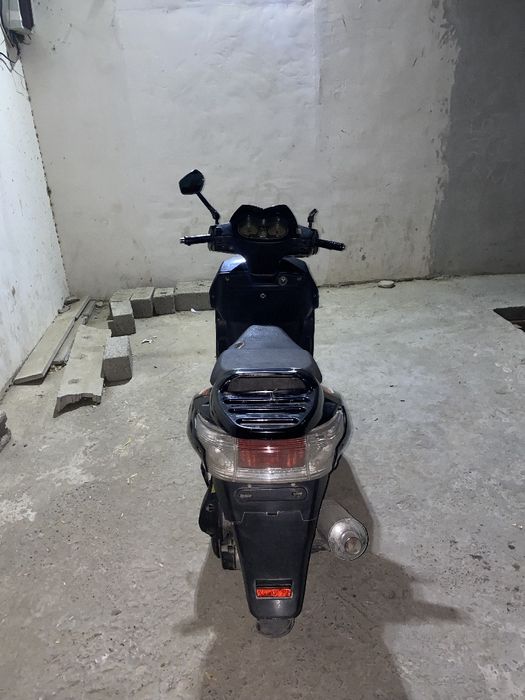 Skuter holati yaxshi sotiladi texpasport raqam bor