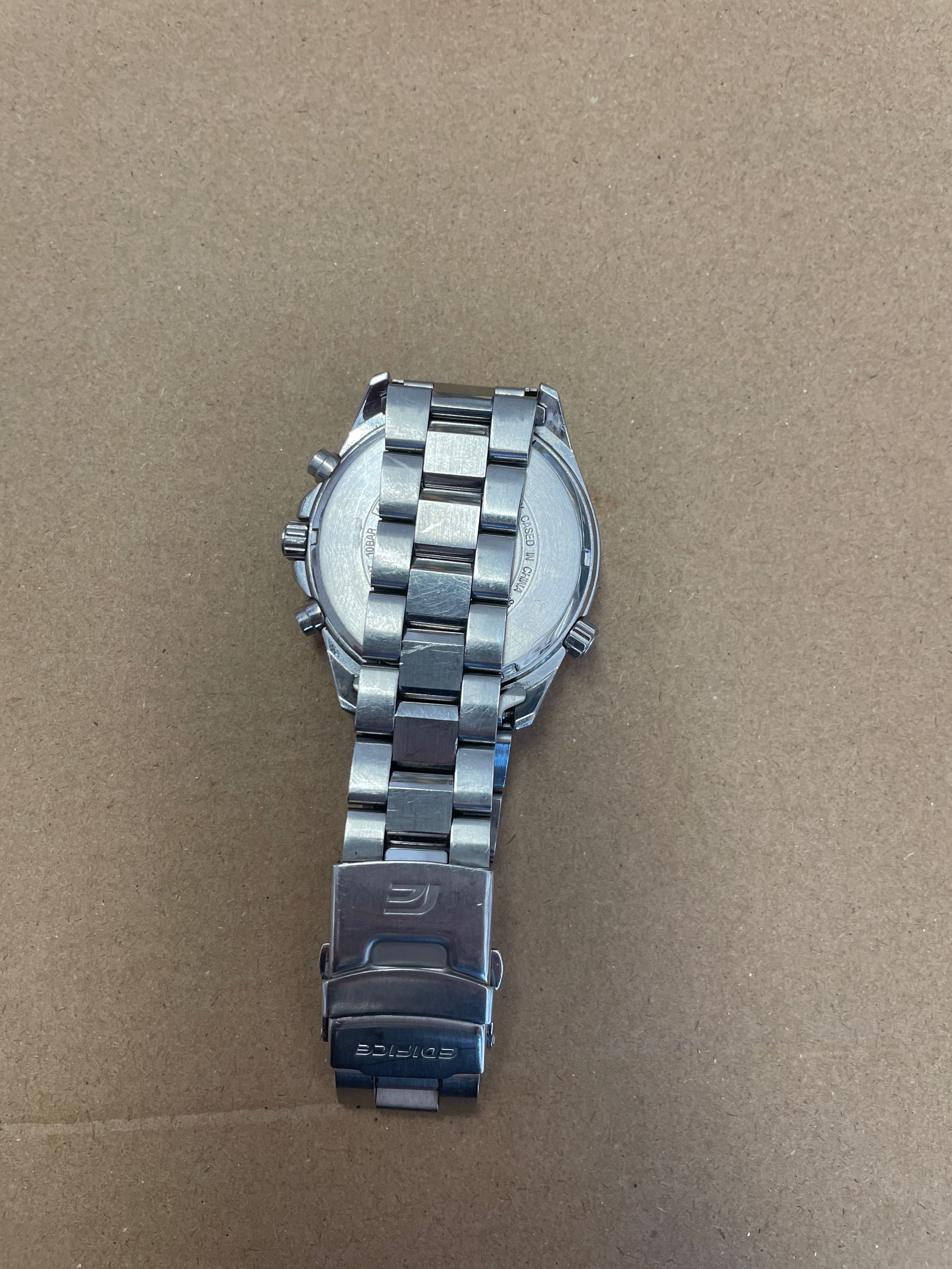 Часовник Casio Edifice