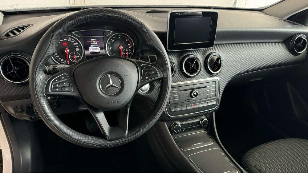 Vand Mercedes GLA 200d 4MATIC 2018