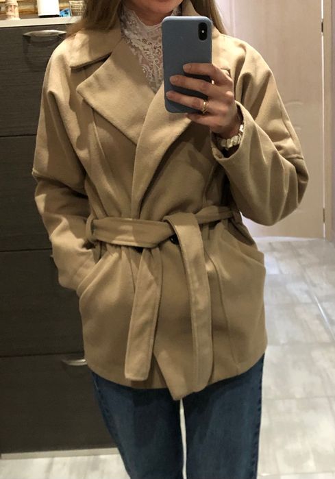 Елегантно палто, обличано два пъти за поводи