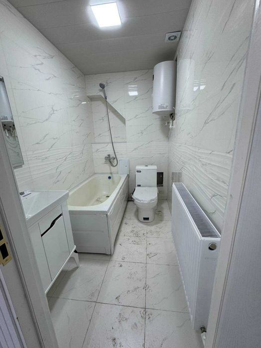 Срочно продаётся 1х квартира +падвал на 1 этаж орр ГОР ГАЗ