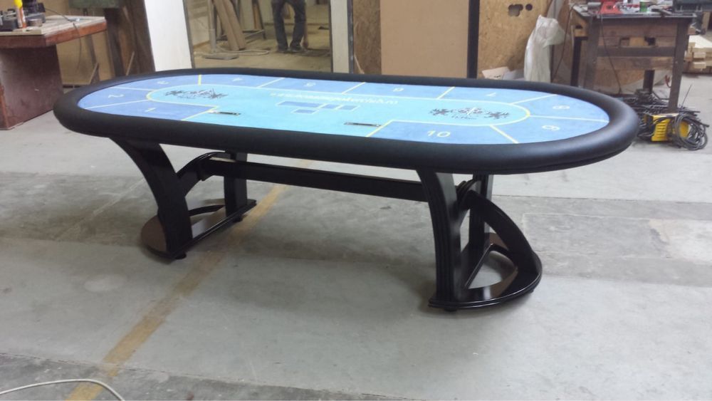 Schimba masa de joc veche cu una noua CustomTables.eu