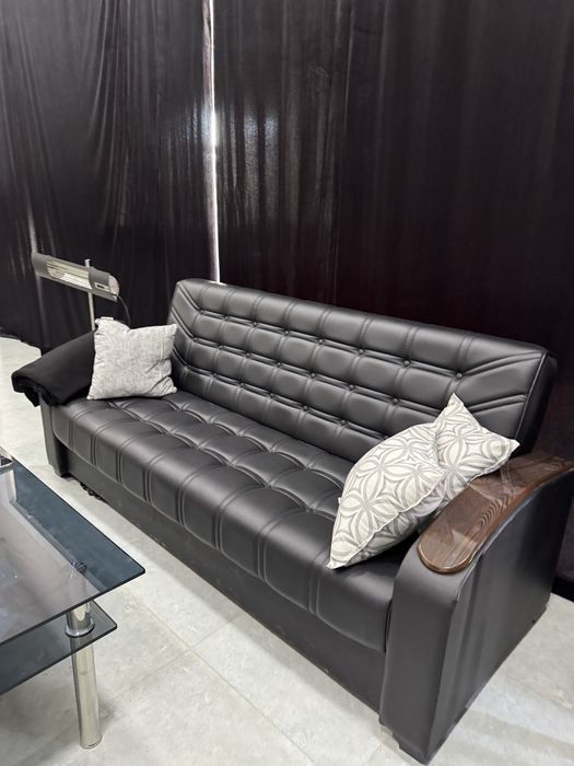 Продается офисная мебель с техникой почти новая