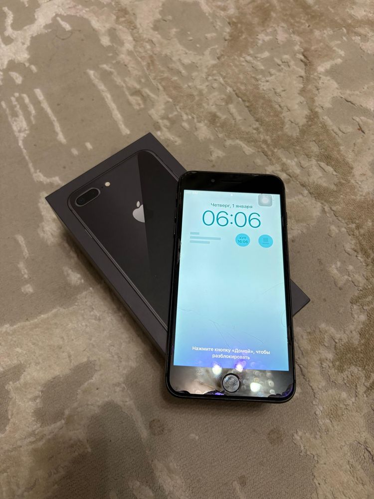 Iphone  8+ плюс в хорошем состоянии
