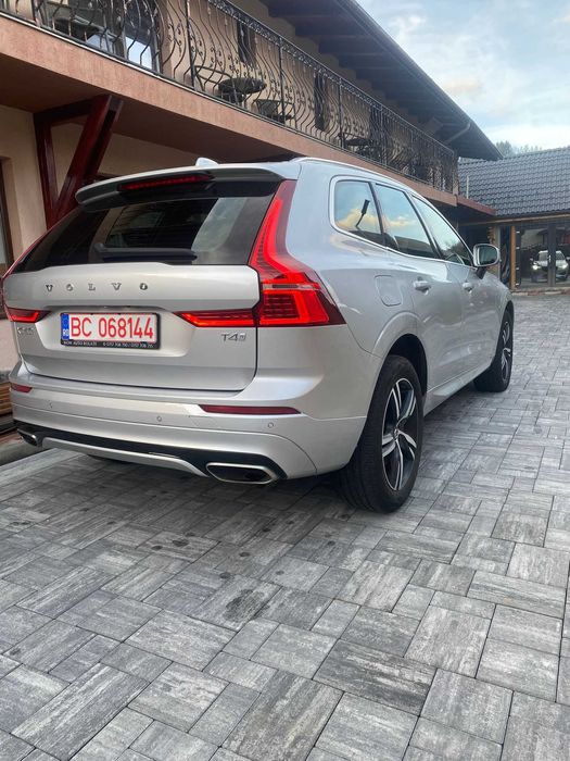 Volvo XC60 R-Design 2019