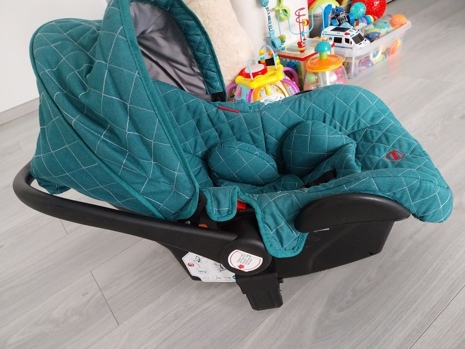 Carut bebe 3in1 în stare impecabila