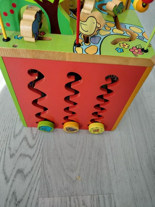 Cub interactiv/educativ