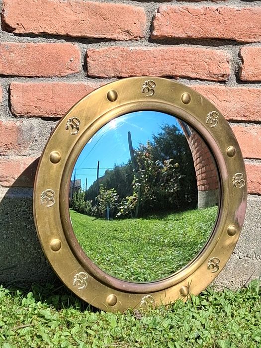 Vand oglinda convexa