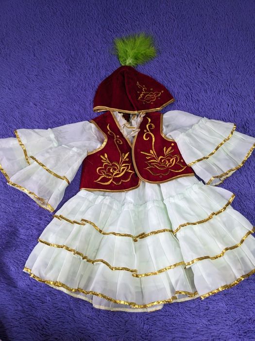 Национальные костюмы для мальчика и девочки