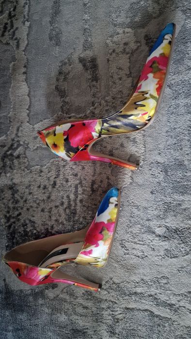 Pantofi dama stiletto