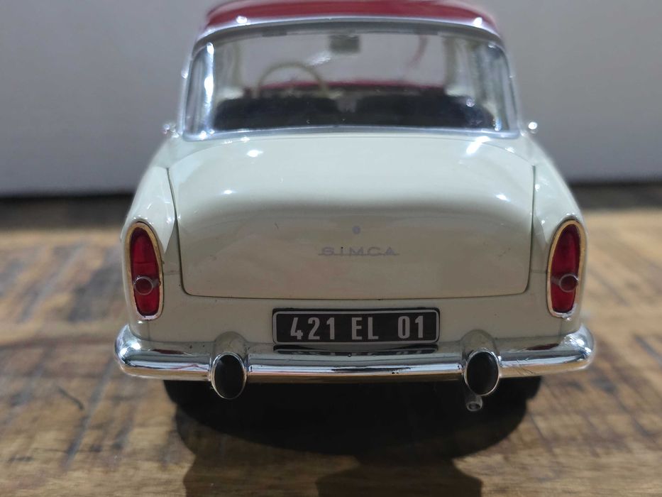 Macheta Auto 1/18 NOREV Simca Aronde P60