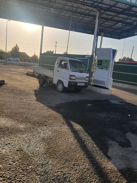 Damas labo sotiladi