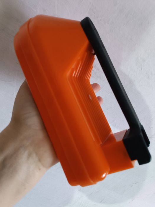 Советский утюжок-отпариватель)