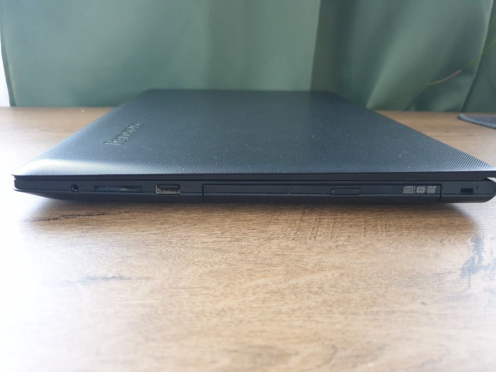 Laptop Lenovo IdeaPad G50-80, 4GB ram, hdd 1 TB, Windows 8 + Word