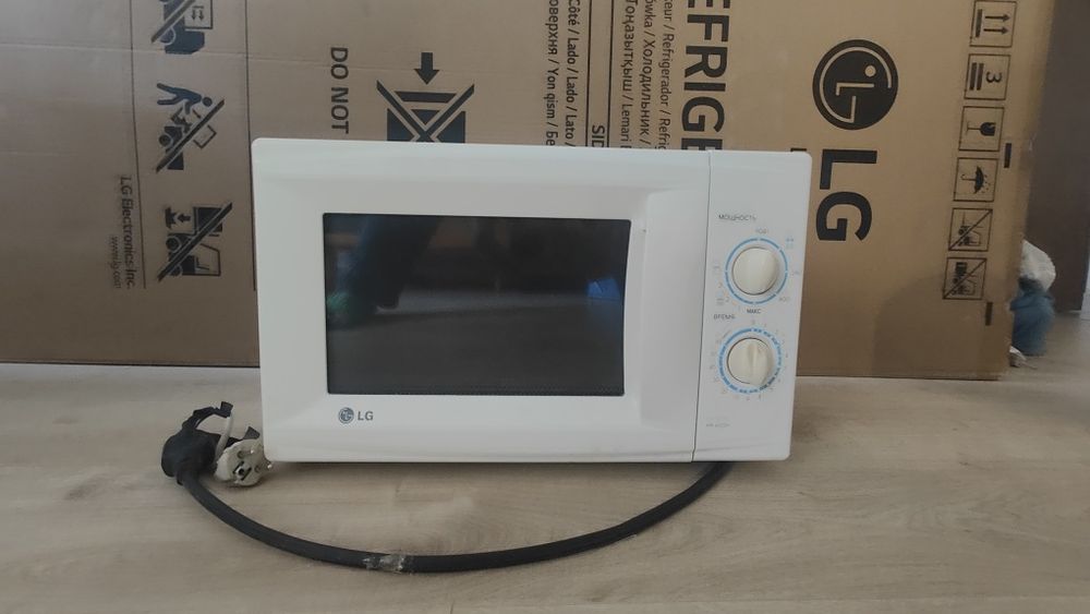 Продам микроволновку LG