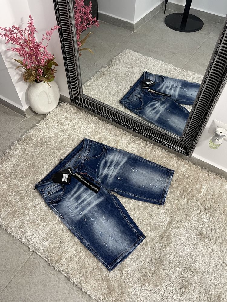 Blugi pantaloni scurti Dsquared2 Premium colectie noua