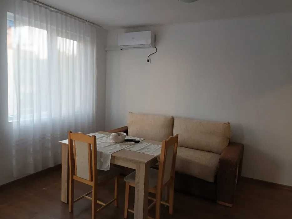 Дава се под наем Двустаен апартамент в Несебър - 60 кв.м за 300 € - Снимка #2