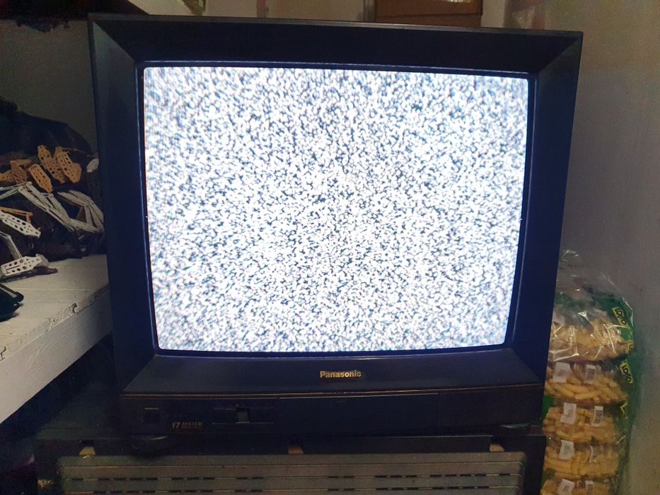 Телевизор антика Panasonic TC-21B3EE цветен