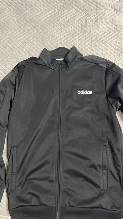 Нов ОРИГИНАЛЕН спортен екип Adidas