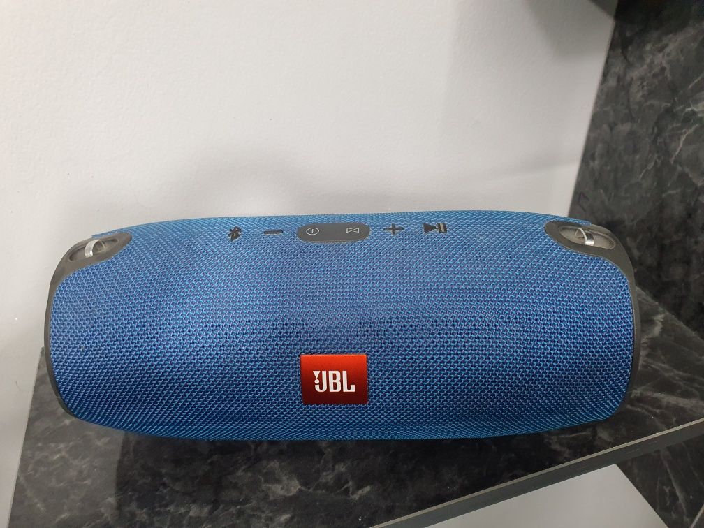 Продаётся JBL XTREME