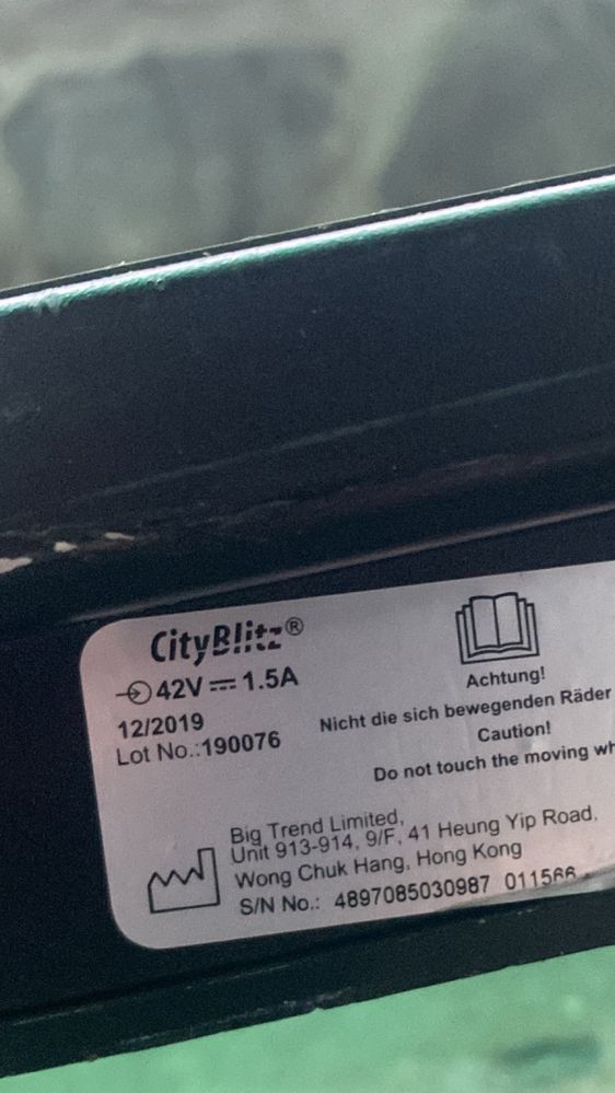 Vand trotineta pe piese city blitz