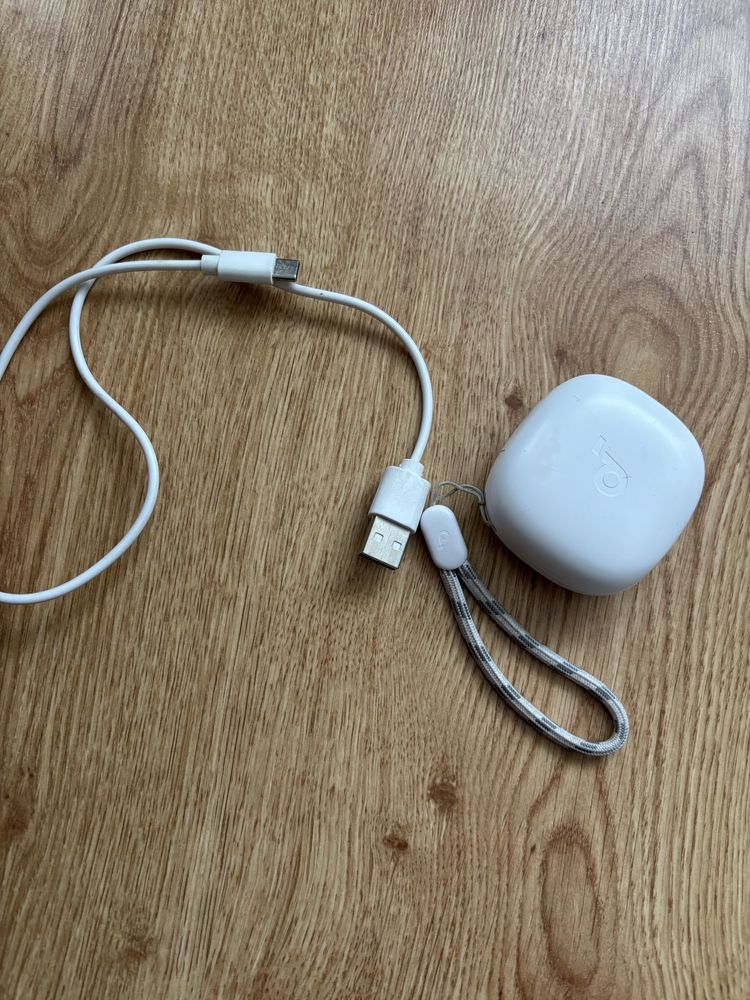 Casti bluetooth albe