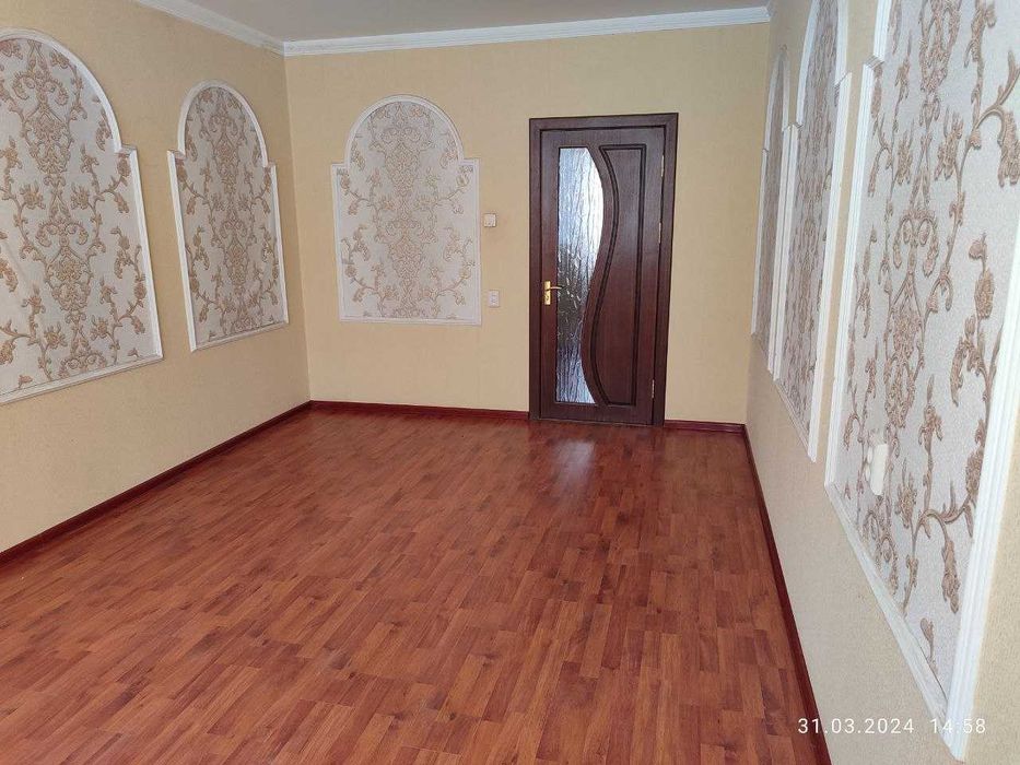 Продаётся отличная квартира, 6-комнат.