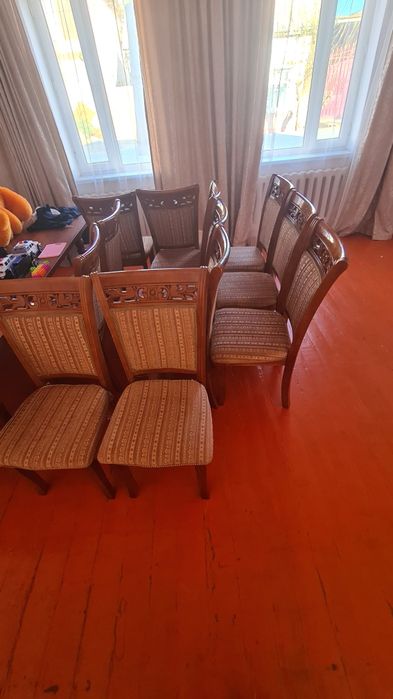 Стул 12 штук жаксы жагдайда