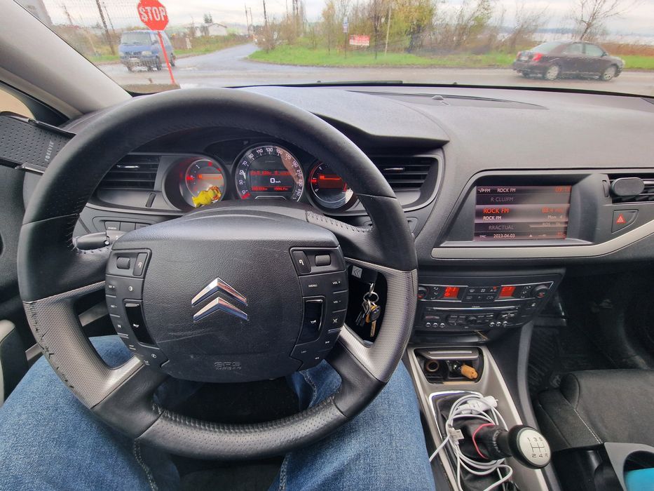 Vând Citroen C5 x7 schimb SUV