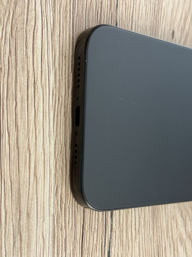 Iphone 16 pro max 256 black ГАРАНЦИЯ! НОВ!