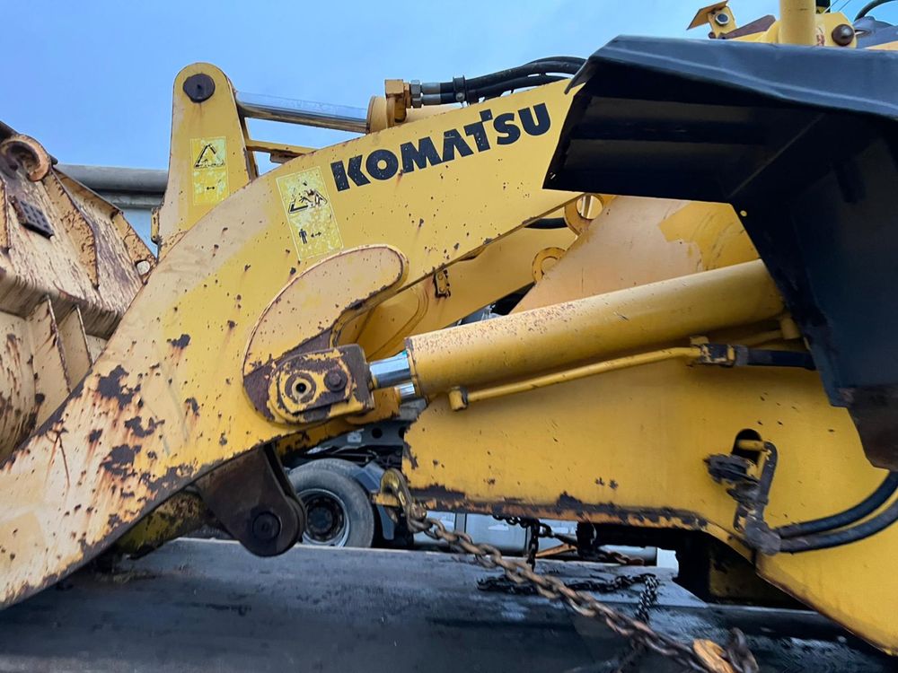 Dezmembrez incarcator frontal KOMATSU WA270 - 1999
