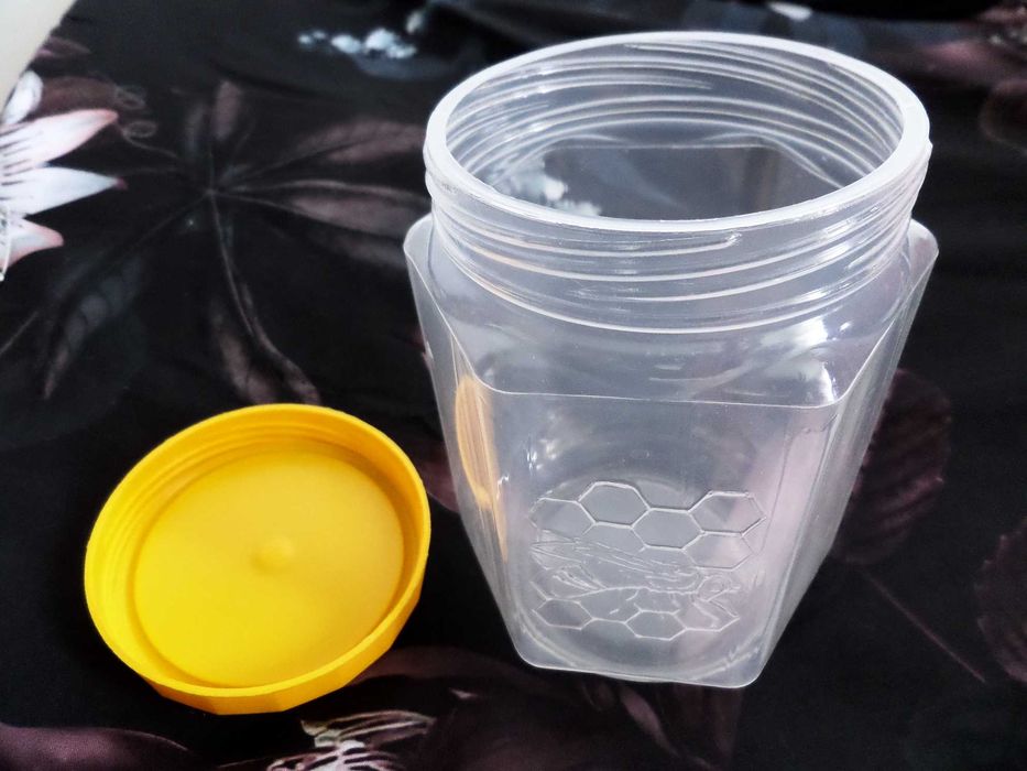 Borcan din polipropilena alimentara hexagon 720ml 1kg miere